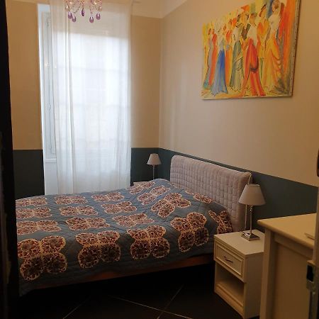אביניון Appartement Intra Muros 8 Personnes Climatise Wifi Stationnement Facile מראה חיצוני תמונה