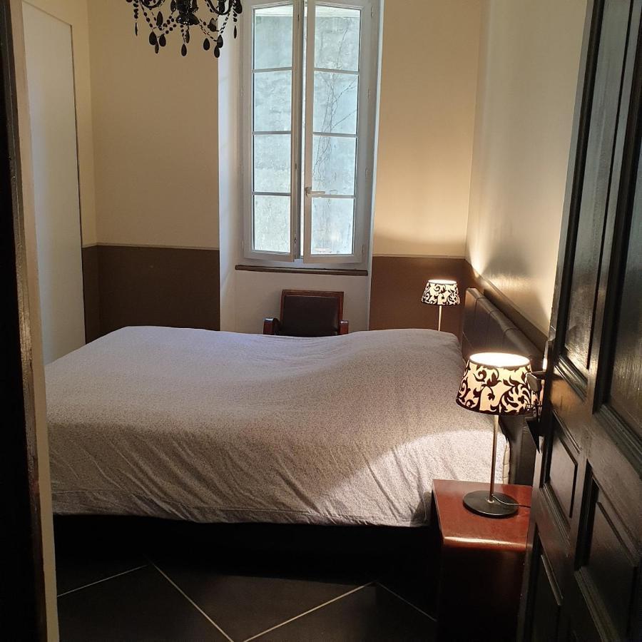 אביניון Appartement Intra Muros 8 Personnes Climatise Wifi Stationnement Facile מראה חיצוני תמונה