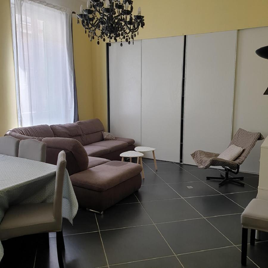 אביניון Appartement Intra Muros 8 Personnes Climatise Wifi Stationnement Facile מראה חיצוני תמונה