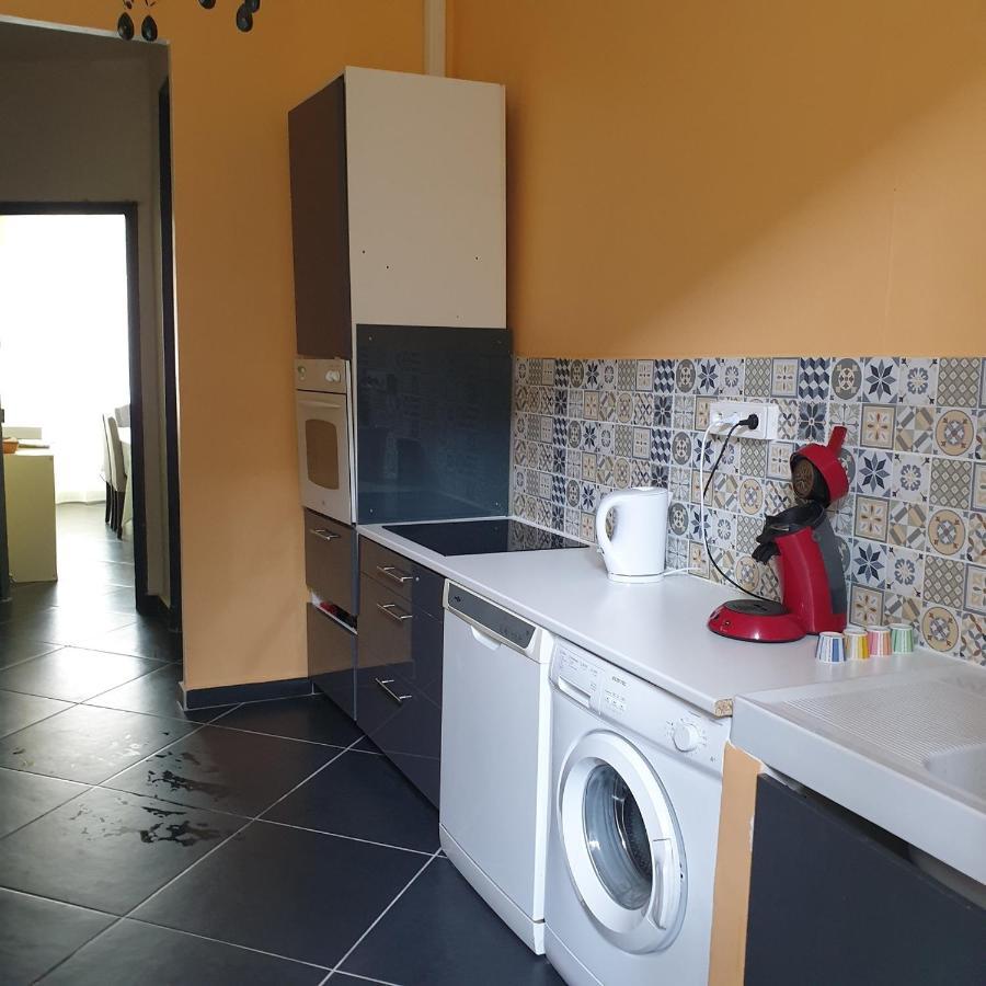 אביניון Appartement Intra Muros 8 Personnes Climatise Wifi Stationnement Facile מראה חיצוני תמונה
